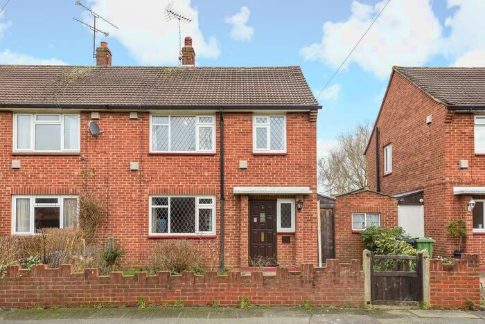 3 Bedroom Semi-Detached House To Rent In Mayfield Road, Camberley, GU15