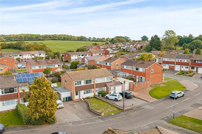 3 Bedroom Semi-Detached House For Sale In Knightley Close, Leamington Spa, Warwickshire, CV32