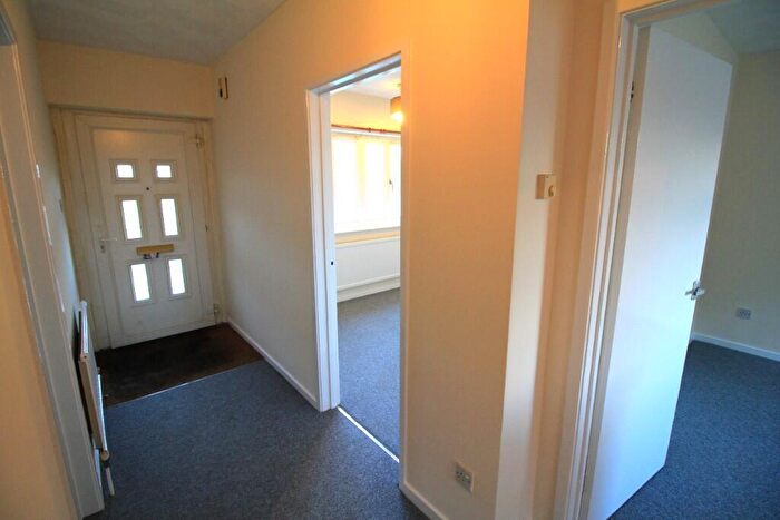 2 Bedroom Detached Bungalow To Rent In Holt Road, NR10