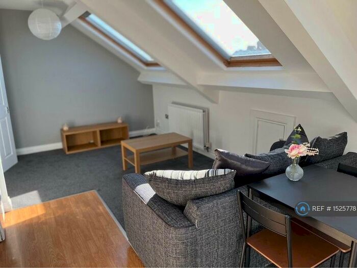 1 Bedroom Flat To Rent In Azalea Terrace North, Sunderland, SR2