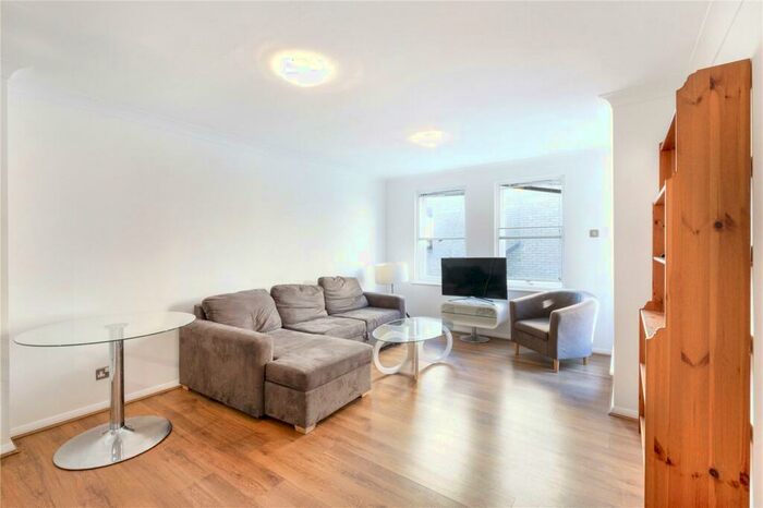 1 Bedroom Apartment To Rent In Conant Mews, Aldgate East, London, E1