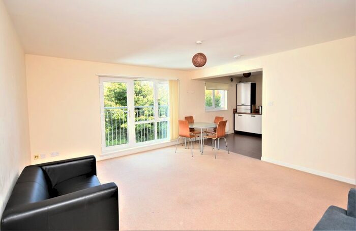 2 Bedroom Flat To Rent In Monart Road, Perth, Perthshire, PH1