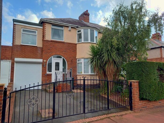 4 Bedroom SemiDetached House For Sale In Burnopfield Gardens