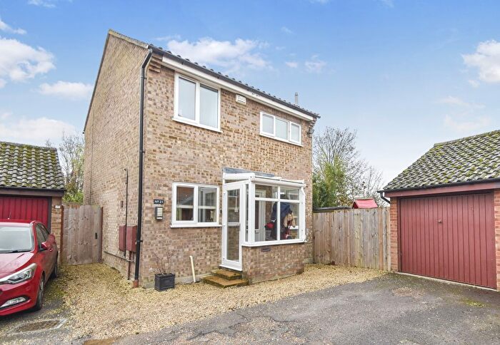 3 Bedroom Detached House For Sale In Church Meadows, St. Neots, PE19