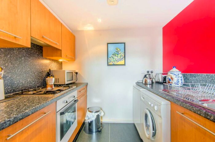 1 Bedroom Flat To Rent In Pentonville Road, Angel, London, N1