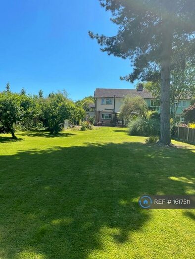 3 Bedroom Semi-Detached House To Rent In Chapel Lane, Chigwell, IG7