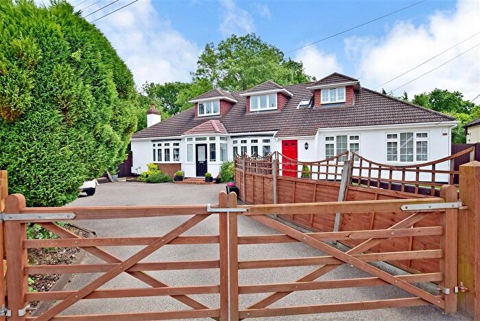 5 Bedroom Chalet For Sale In Bennetts Avenue, West Kingsdown, Sevenoaks, Kent, TN15