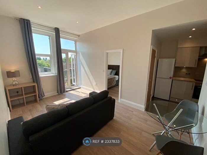 1 Bedroom Flat To Rent In Otley Road, Leeds, LS16