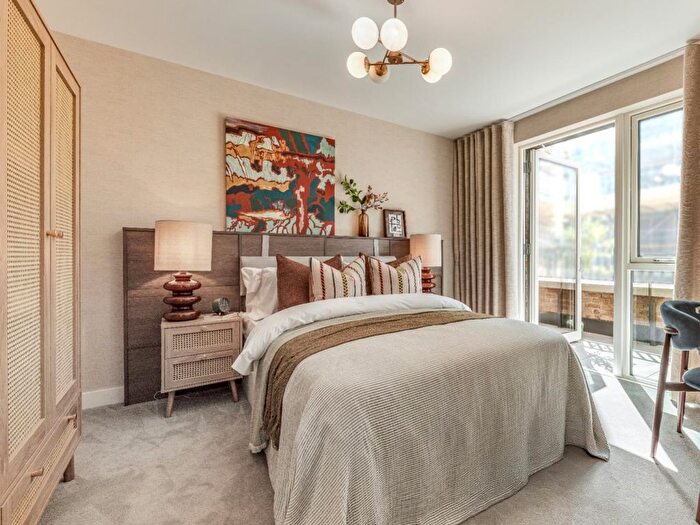 4 Bedroom Town House For Sale In St Ann's Road, London, N15