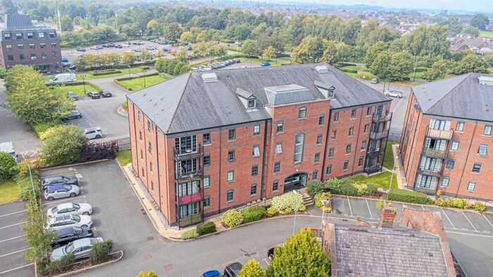 2 Bedroom Flat To Rent In Beaumont Court, Elphins Drive, Near Stockton Heath, Warrington, WA4