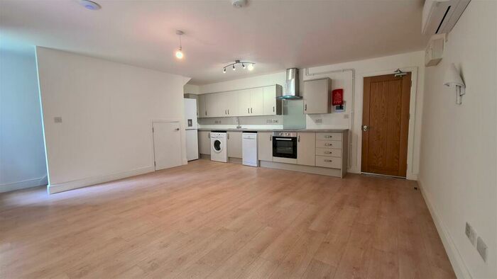 3 Bedroom Flat To Rent In Coppingford Road, Sawtry, Huntingdon, PE28