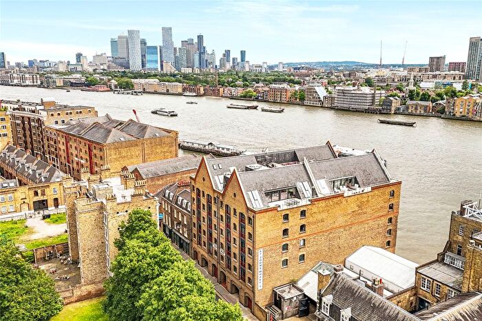 3 Bedroom Flat For Sale In Wapping High Street, London, E1W