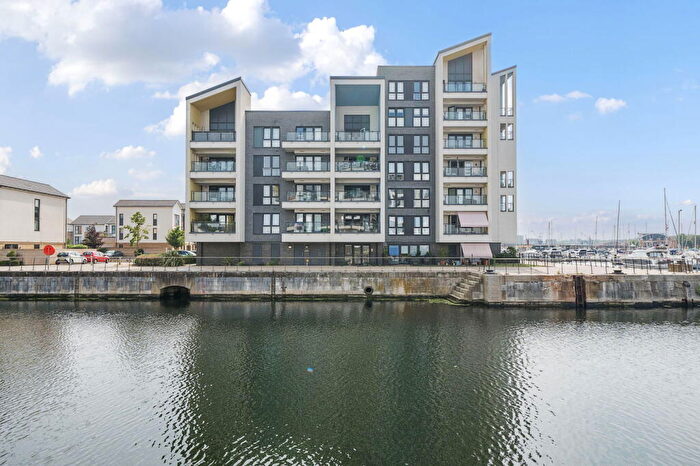 2 Bedroom Apartment For Sale In Luxury Waterside Living With Sunset Views - Ripplewaters, ME4