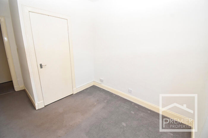 1 Bedroom Flat For Sale In Main Street, Uddingston, G71