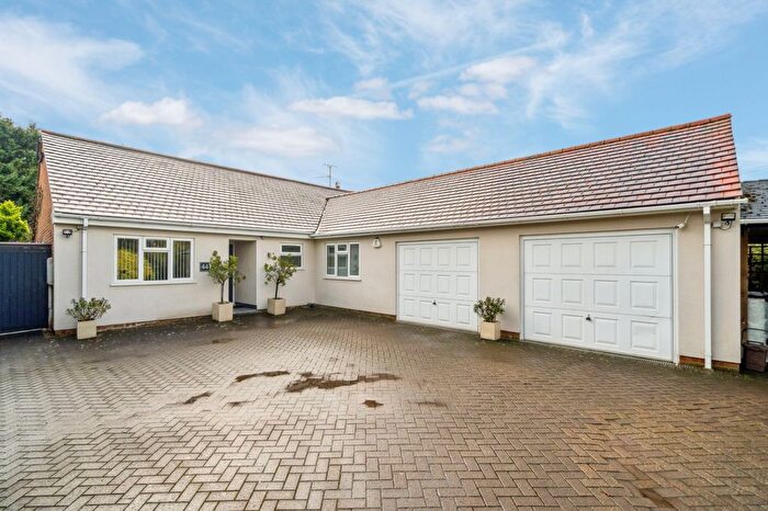 4 Bedroom Bungalow For Sale In Joiners Lane, Chalfont St. Peter, Gerrards Cross, Buckinghamshire, SL9