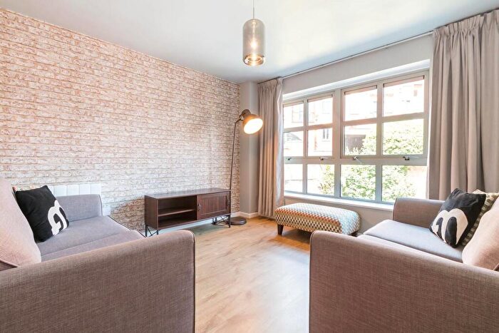 2 Bedroom Apartment To Rent In Point, George Street, B3