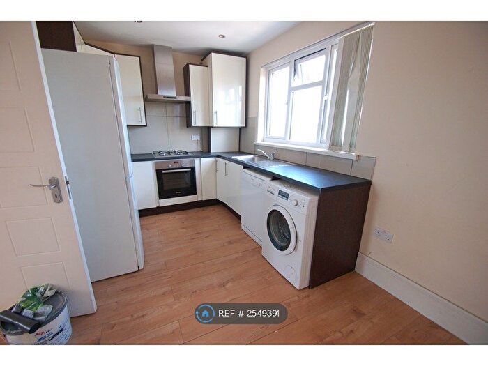 1 Bedroom Flat To Rent In Audley Road, London, NW4