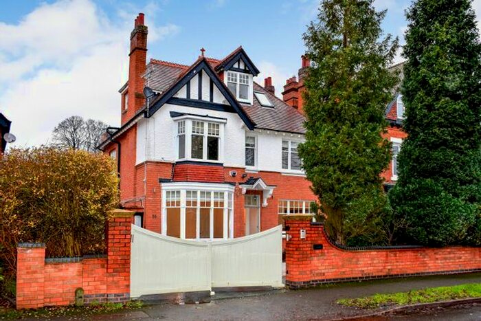 6 Bedroom Detached House To Rent In Blackroot Road, Sutton Coldfield, B74