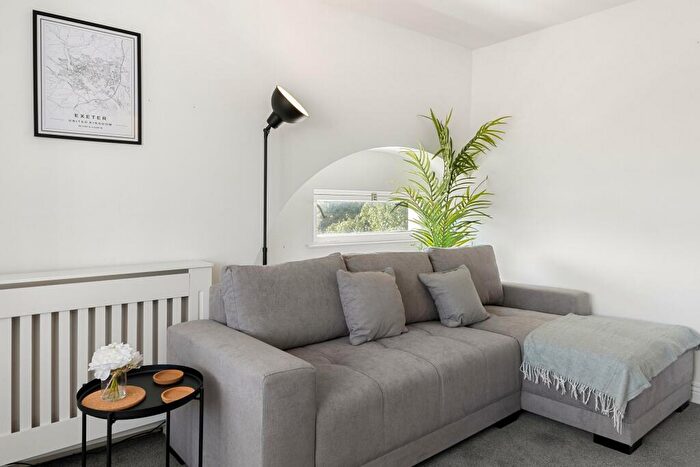 2 Bedroom Terraced House To Rent In Taddiford Road, St Davids, Exeter, EX4