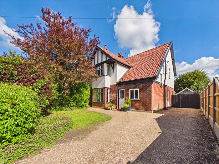 4 Bedroom Semi Detached House For Sale In Cecil Road, Norwich, Norfolk, NR1