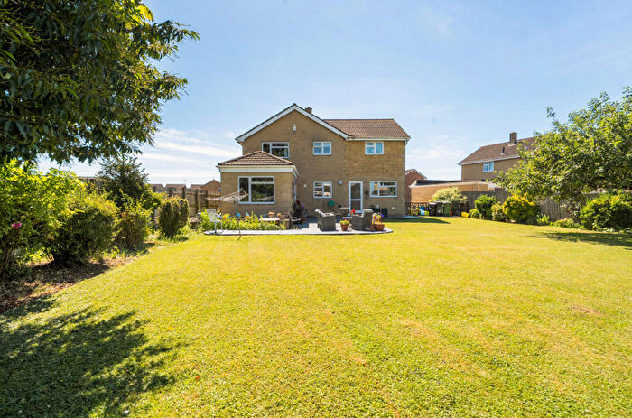 4 Bedroom Detached House For Sale In Bryanston Way, Nythe, Swindon, SN3