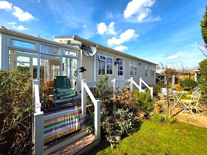 2 Bedroom Park Home For Sale In Vine Tree Park, Ross-on-Wye, HR9