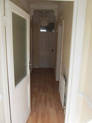 2 Bedroom Flat To Rent In Balmoral Terrace, Heaton, Newcastle Upon Tyne, NE6