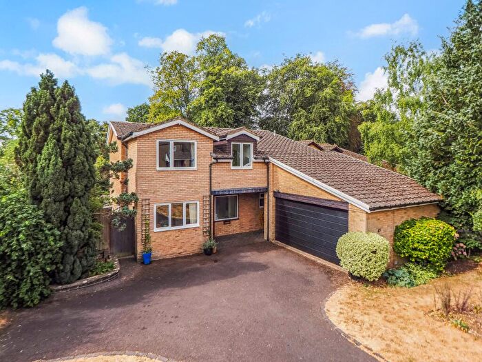 4 Bedroom Detached House For Sale In Lynch Hill Park, Whitchurch, RG28
