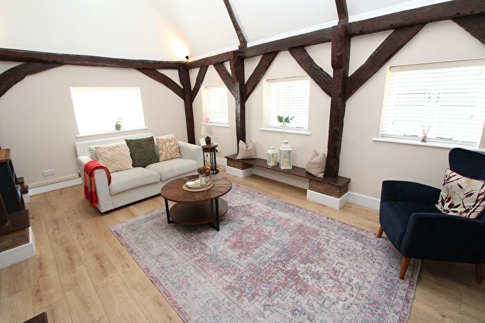 2 Bedroom Bungalow To Rent In Fenn Street, Hoo, Rochester, ME3