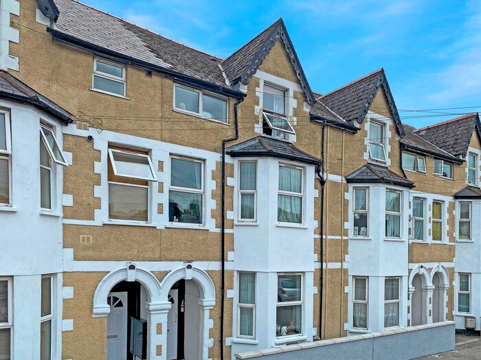 1 Bedroom Flat To Rent In Ely Road, Cardiff, CF5