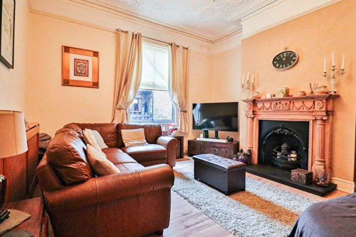5 Bedroom Terraced House For Sale In Coniscliffe Road, Darlington, DL3