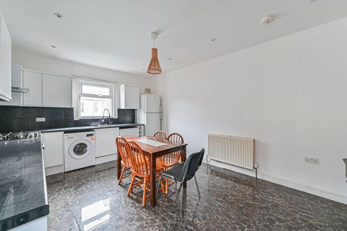 4 Bedroom Property To Rent In Tynemouth Road, Mitcham, CR4