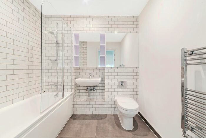 1 Bedroom Flat To Rent In Duncombe House, Royal Arsenal Riverside, Woolwich, SE18