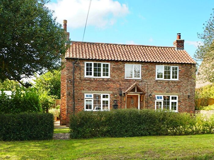 4 Bedroom Detached House For Sale In Main Street, Flawith, York, YO61