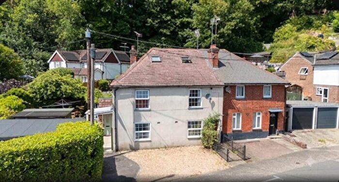 2 Bedroom Maisonette For Sale In London Street, Whitchurch, RG28