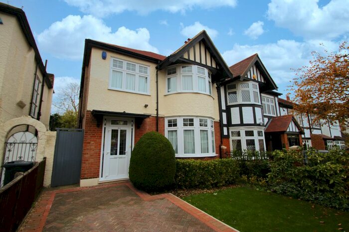 3 Bedroom Semi-Detached House To Rent In Bressey Grove, London E18