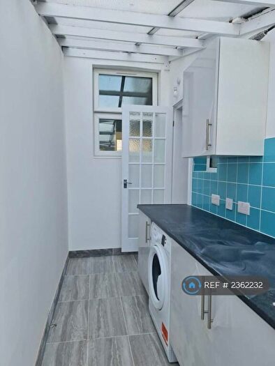 4 Bedroom Terraced House To Rent In Federation Road, London, SE2