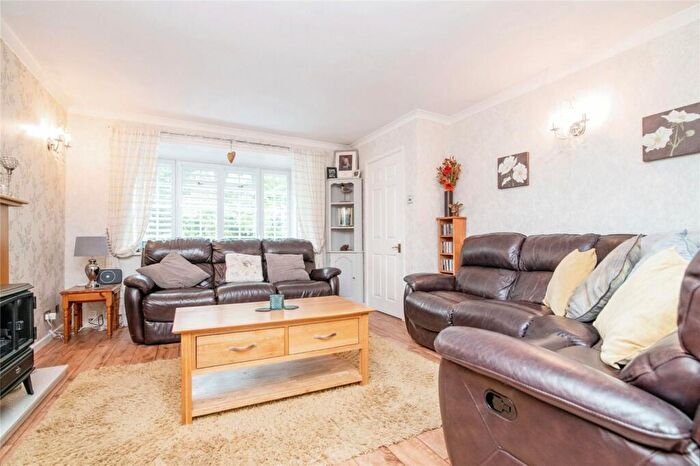 4 Bedroom Detached House For Sale In Oswestry Close, Redditch, Worcestershire, B97