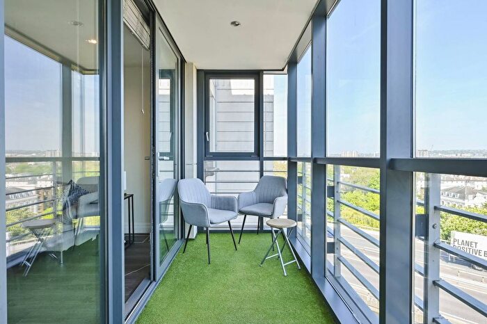 2 Bedroom Flat To Rent In Sheldon Square, Paddington, London, W2