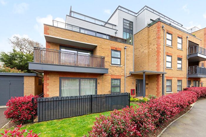 1 Bedroom Flat For Sale In Cross Road, Sidcup, DA14