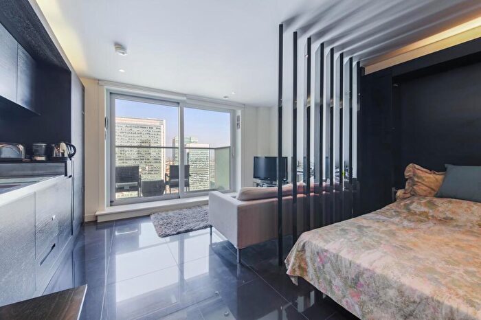 Apartment For Sale In Pan Peninsula Square, London, E14