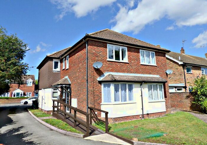 1 Bedroom Cluster House To Rent In The Laurels, HP12