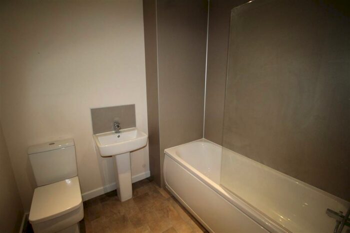 2 Bedroom Apartment To Rent In St Edmunds House, Rope Walk, Ipswich, IP4