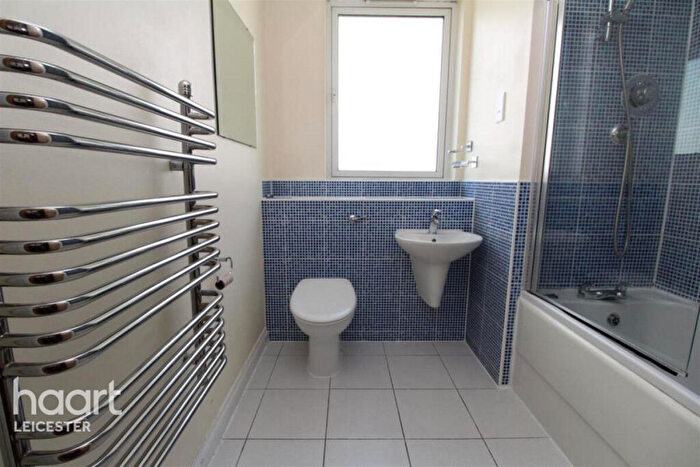 2 Bedroom Apartment To Rent In Watkin Road, Leicester, LE2