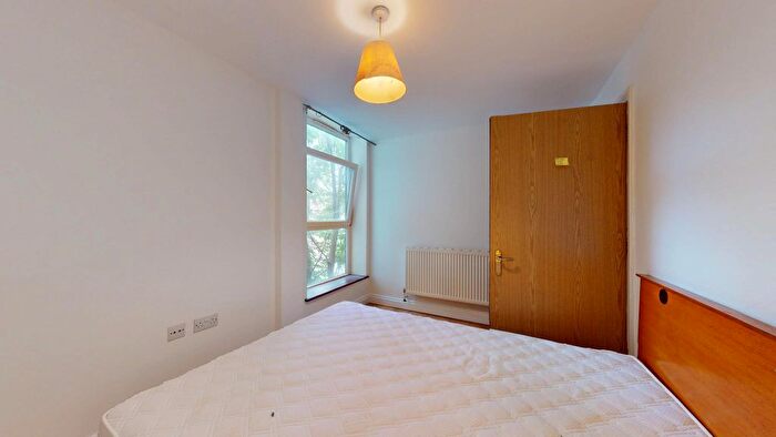 1 Bedroom Flat To Rent In Laugan Walk, London, SE17