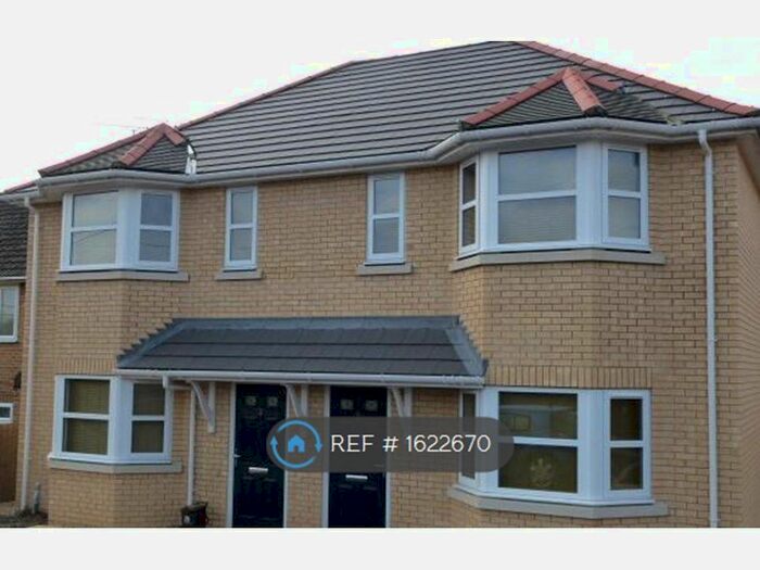 2 Bedroom Semi-Detached House To Rent In Maple Close, Poole, BH16