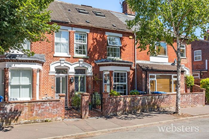 3 Bedroom Terraced House For Sale In Doris Road, Norwich, NR2