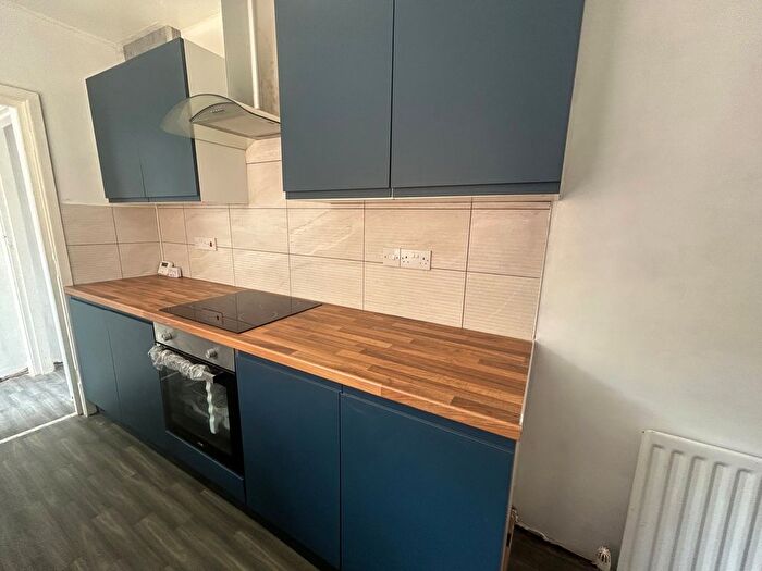 3 Bedroom Property To Rent In Newhampton Road West, Wolverhampton, WV6