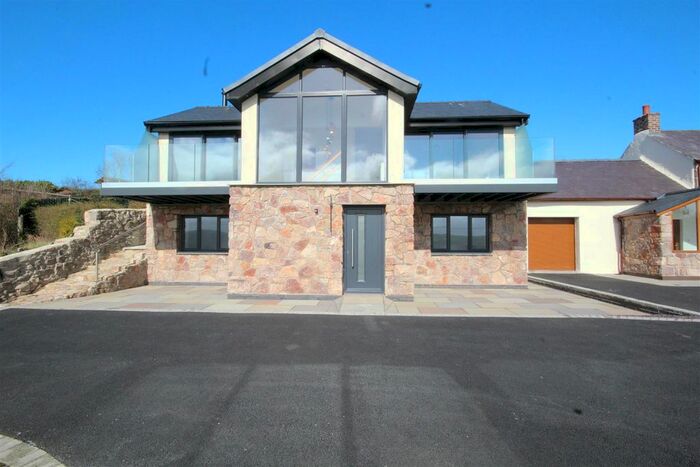 3 Bedroom Detached House For Sale In Tan Y Graig Road, Llysfaen, Colwyn Bay, LL29