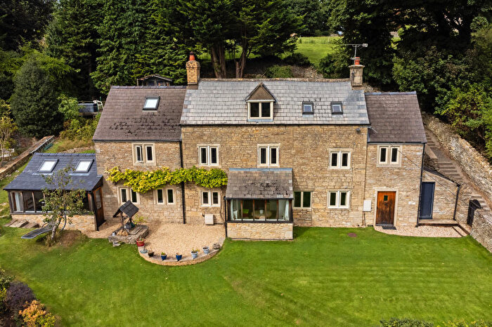 4 Bedroom Cottage For Sale In France Lynch, Stroud, GL6